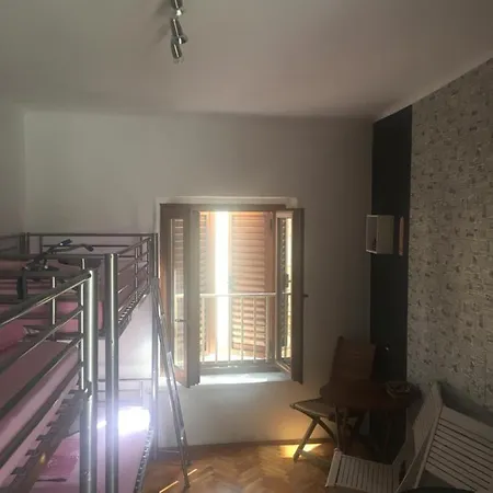 Hvar Centre Dorms 旅馆 赫瓦尔